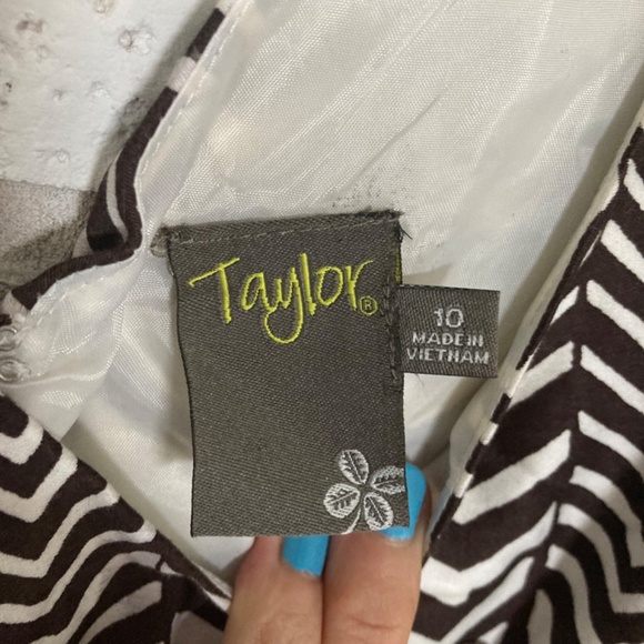 Chevron dress - Picture 2 of 3